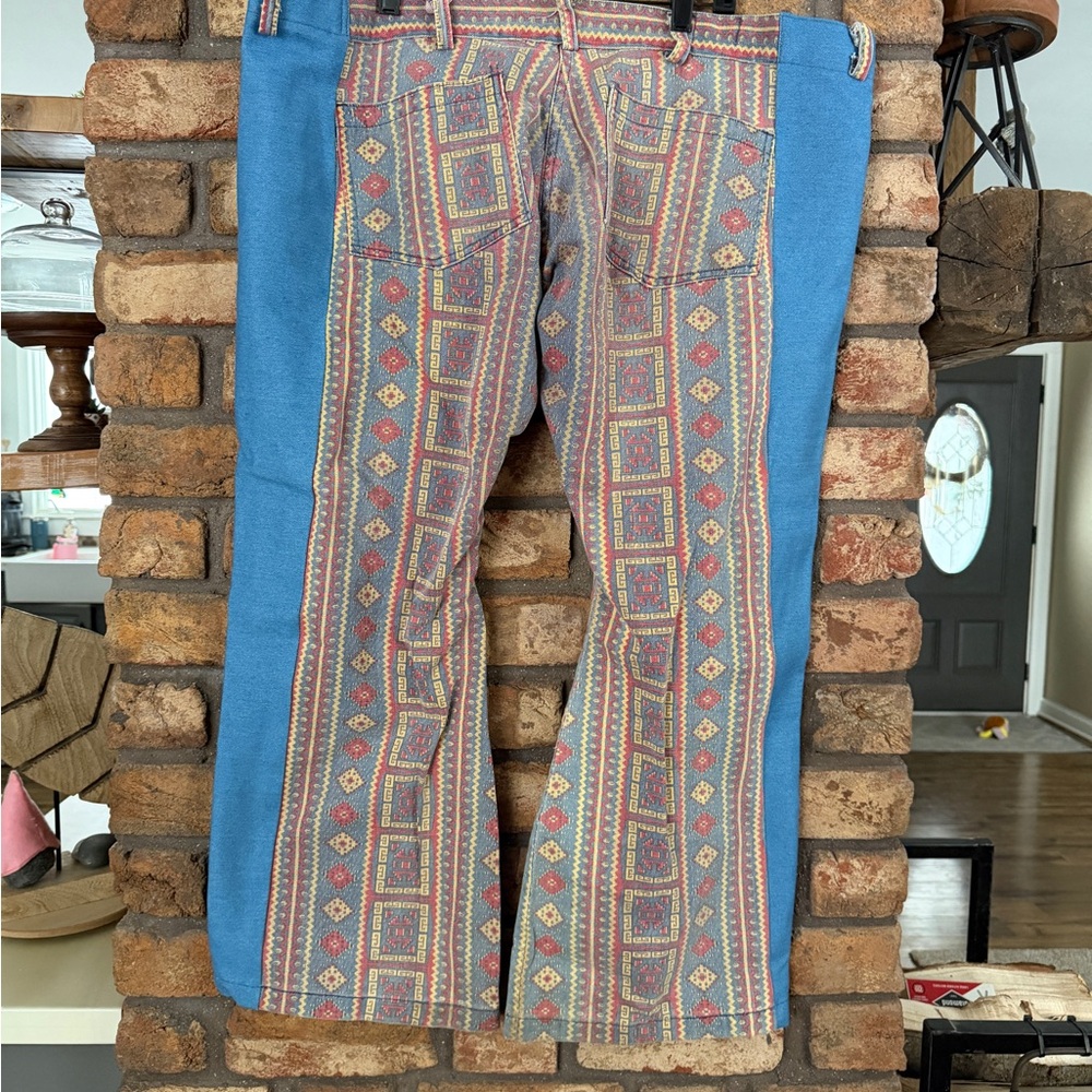 🌵 Seafarer Intuit Aztec Print Colorblock Flare Pants - Picture 5 of 9